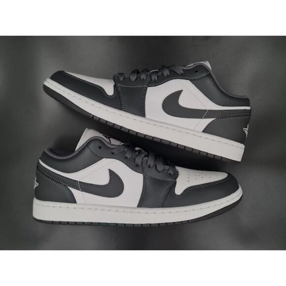 Jordan 1 Low Grey White. SIZE 9.5 - 553558-044 main image 5